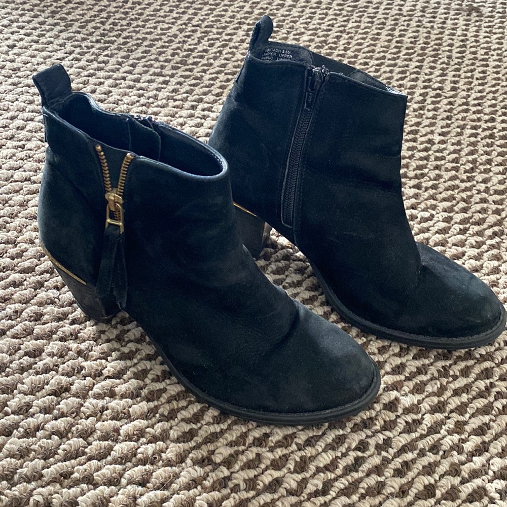 Steve Madden Black Suede Booties - 8.5